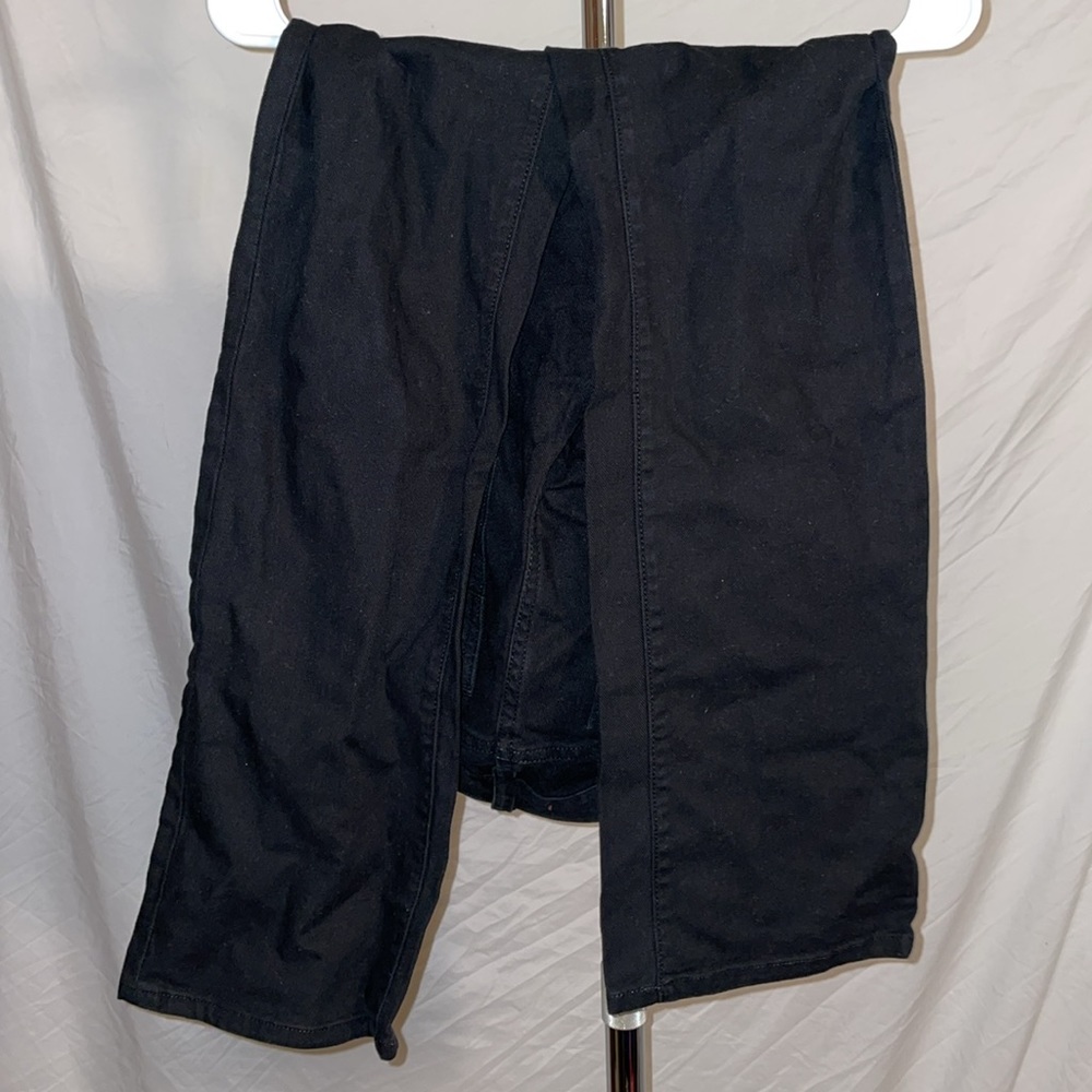 Gap - Picture 2 of 9